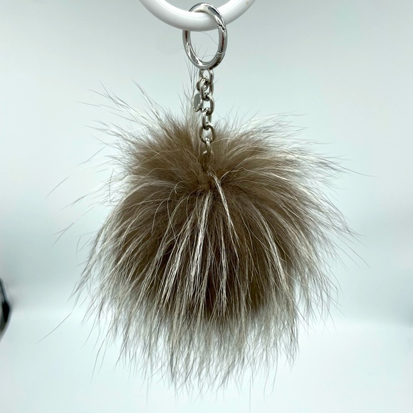 Rare Discontinued Michael Kors Fur Pom-Pom Key Chain - Picture 3 of 3